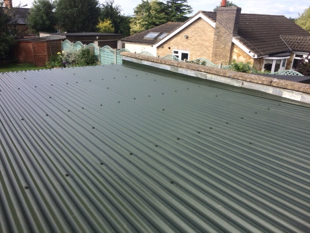 A new roof replacing an old asbestos roof in Kettering, Northamptonshire.